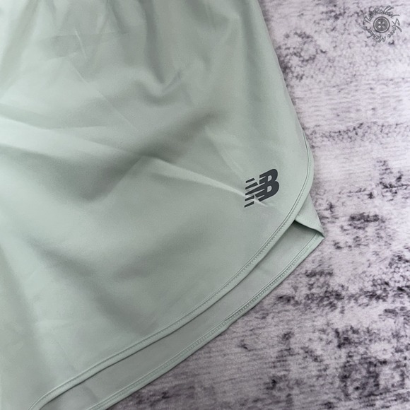 NWT New Balance Women's Core 5" Running Shorts Mint Green Large WS51200 - Picture 2 of 6